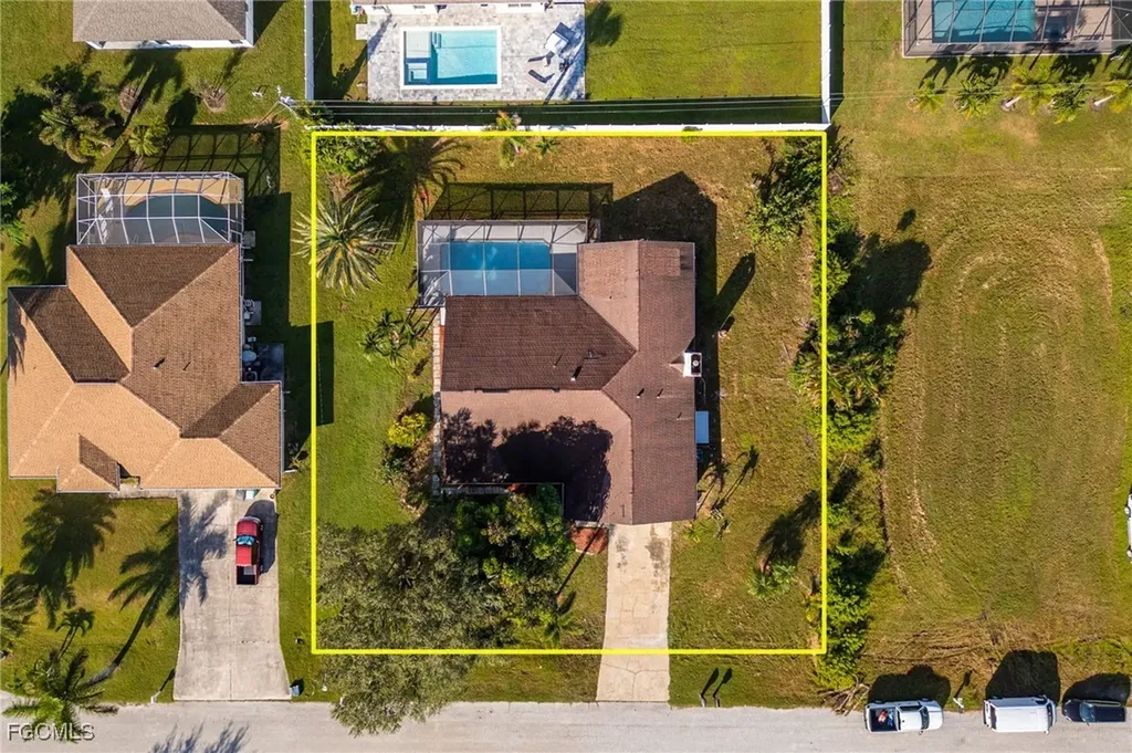 1124 NW 1st Place Cape Coral FL 33993