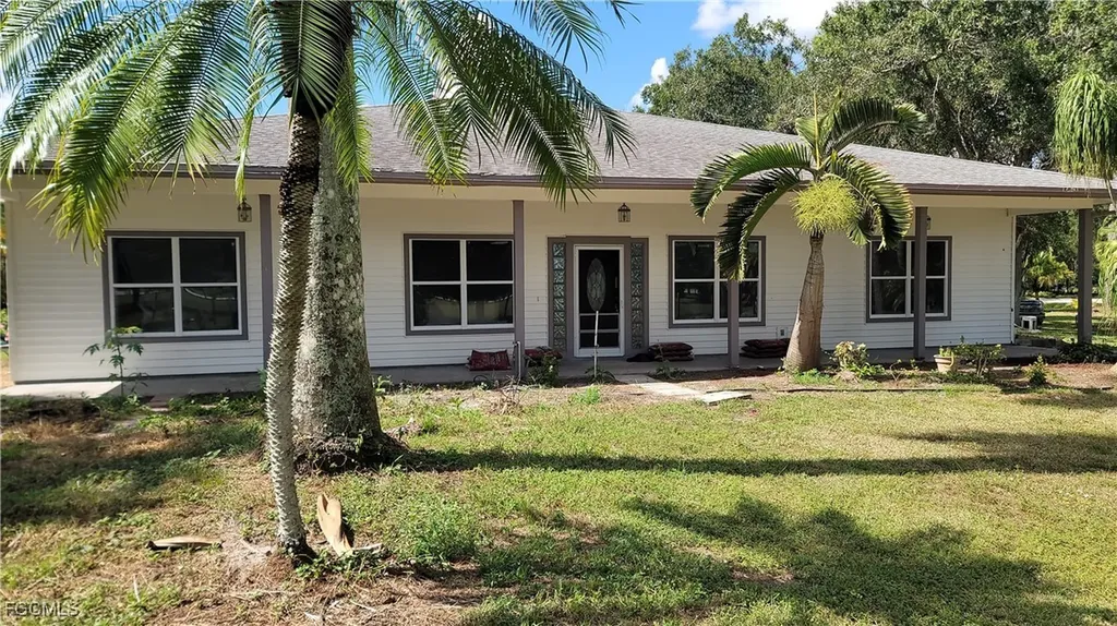 7820 Rich Road North Fort Myers FL 33917