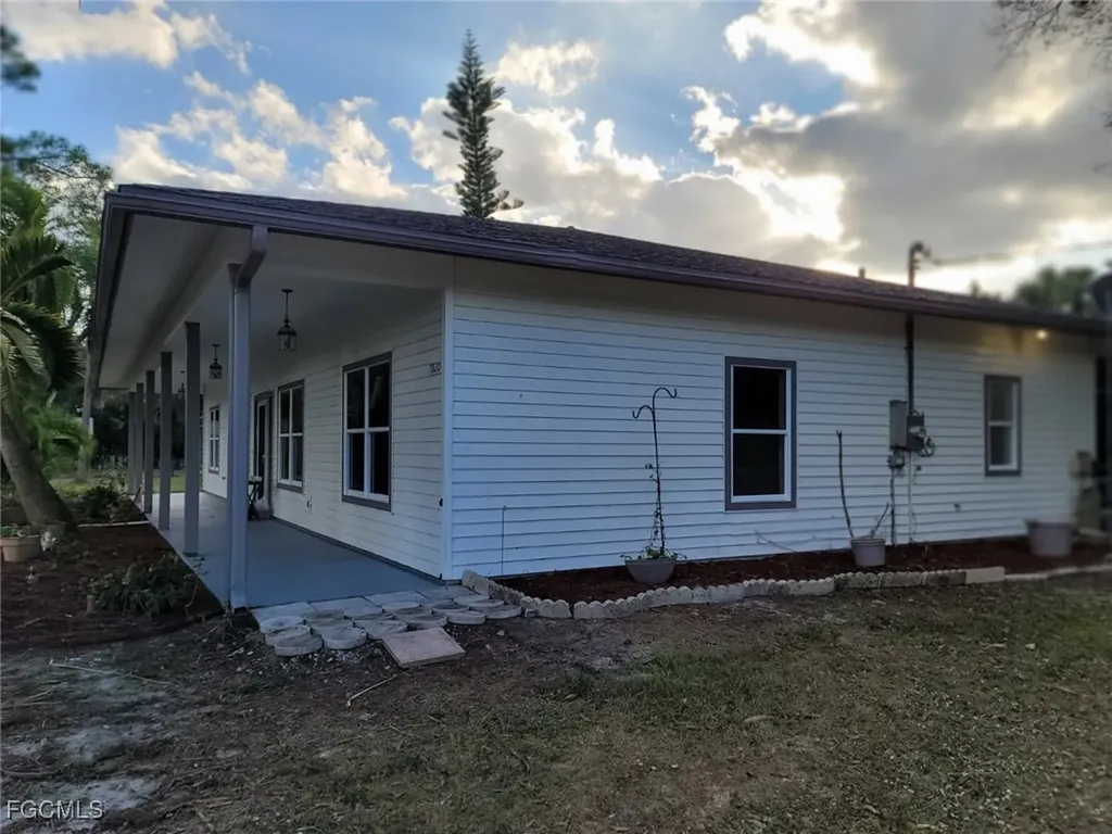 7820 Rich Road North Fort Myers FL 33917