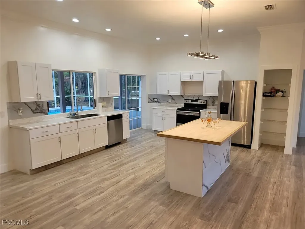 7820 Rich Road North Fort Myers FL 33917
