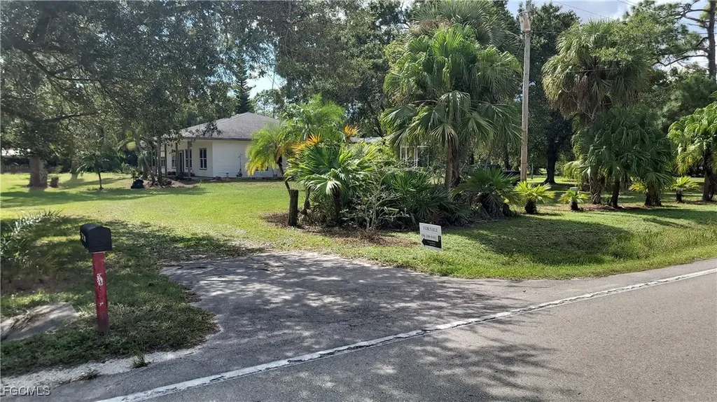 7820 Rich Road North Fort Myers FL 33917