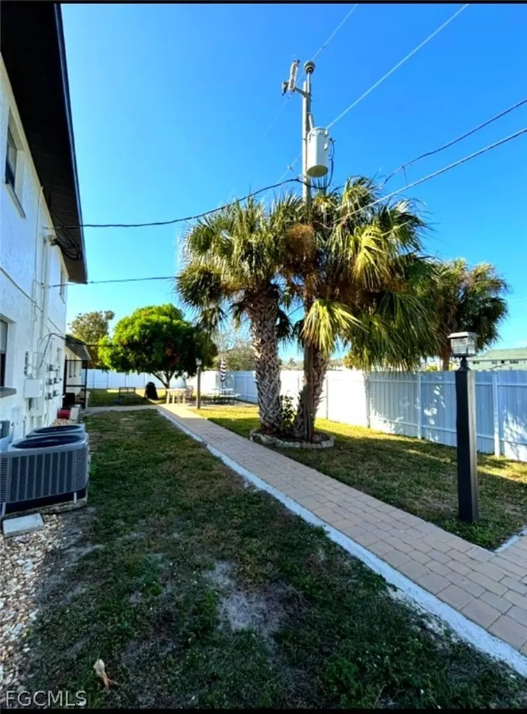 1429 SW 48th Terrace Cape Coral FL 33914