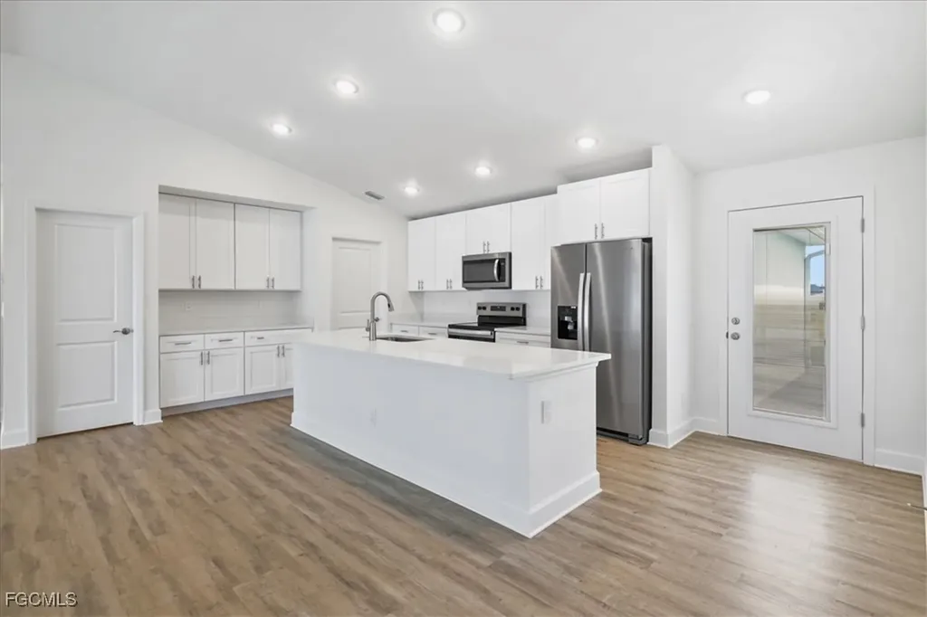 419 NW 19th Street Cape Coral FL 33993