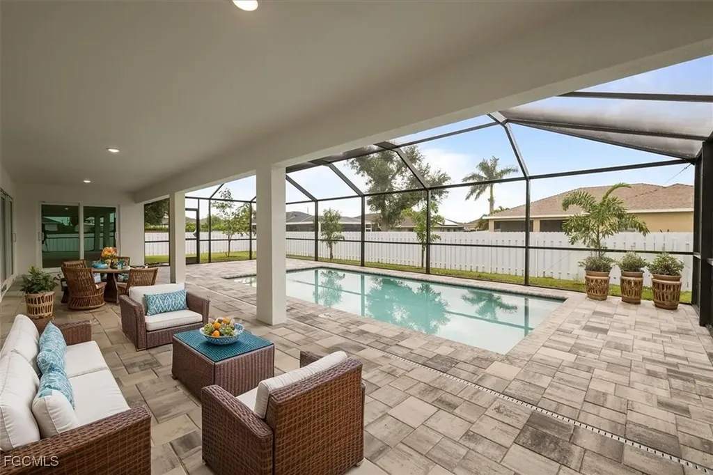 2818 NW 18th Place Cape Coral FL 33993