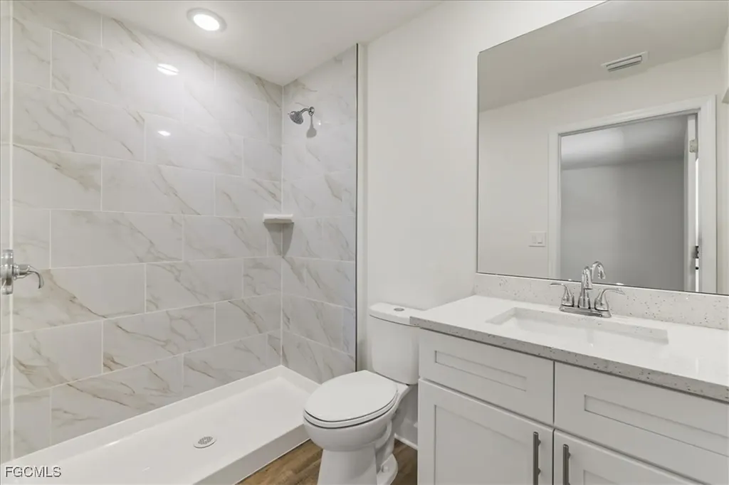 2818 NW 18th Place Cape Coral FL 33993