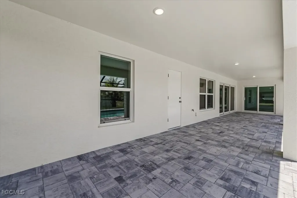 2818 NW 18th Place Cape Coral FL 33993