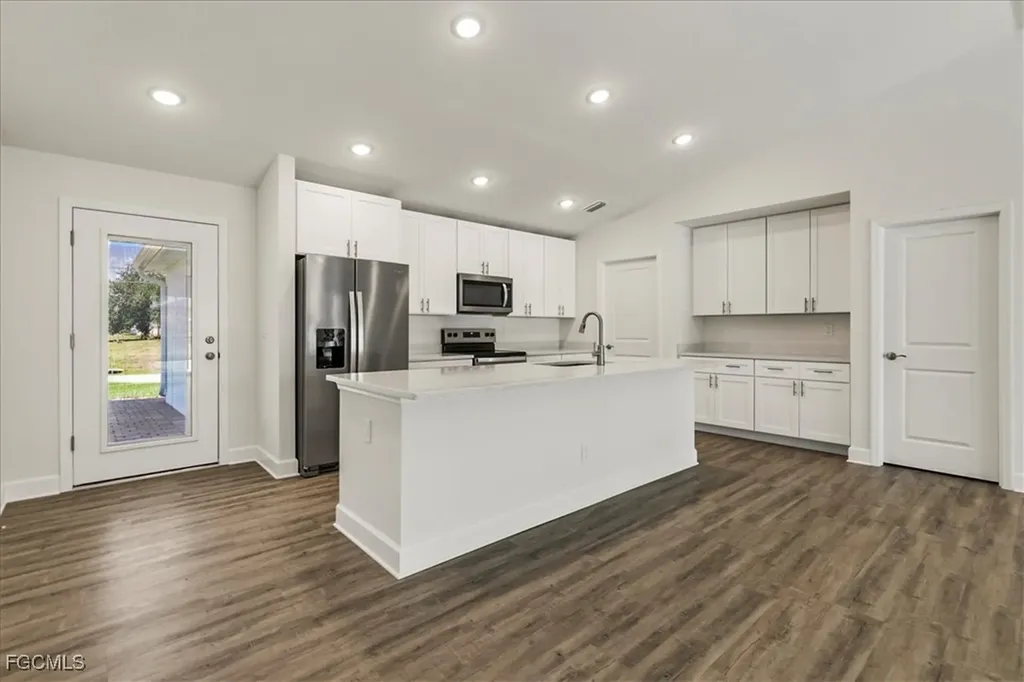 2818 NW 18th Place Cape Coral FL 33993