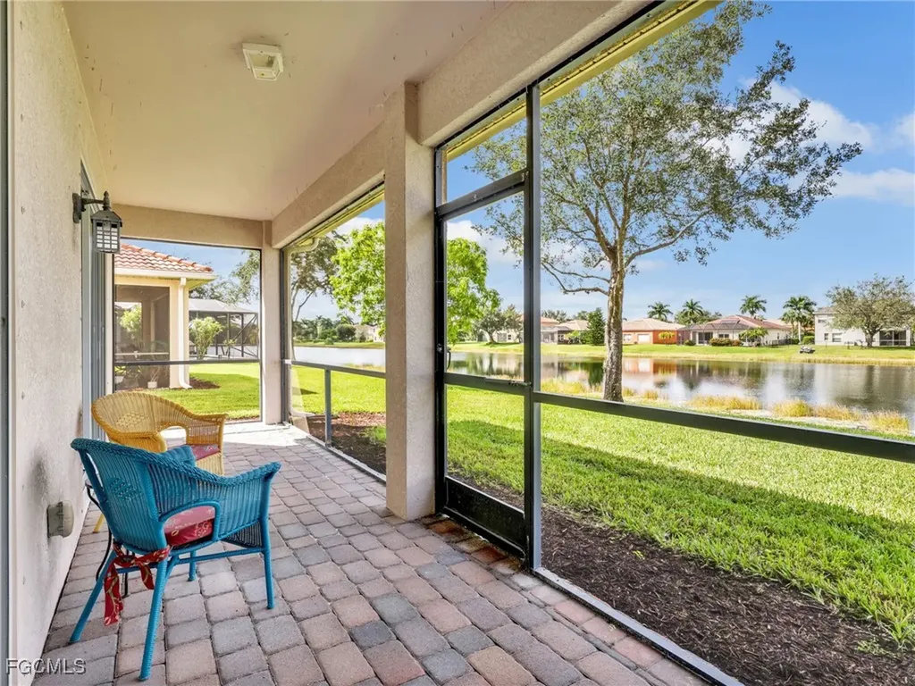 1529 Birdie Drive Naples FL 34120