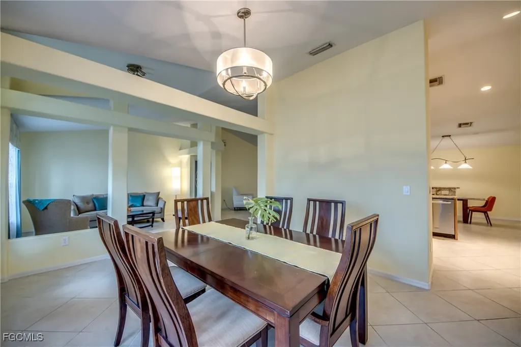 1613 NW 31st Place Cape Coral FL 33993