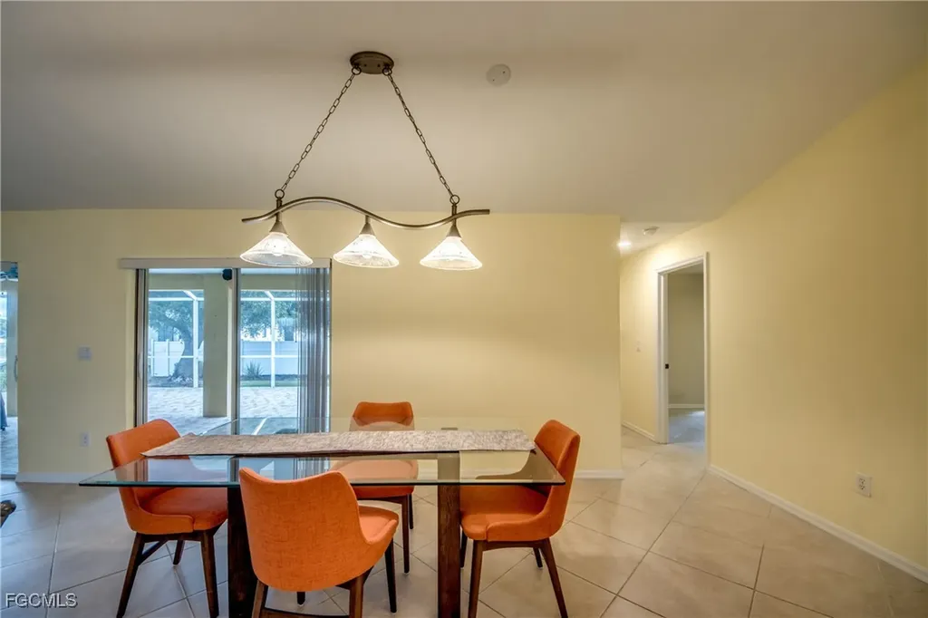 1613 NW 31st Place Cape Coral FL 33993