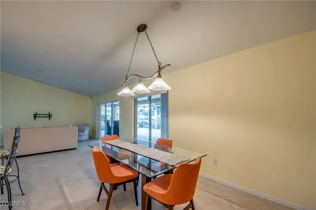 1613 NW 31st Place Cape Coral FL 33993