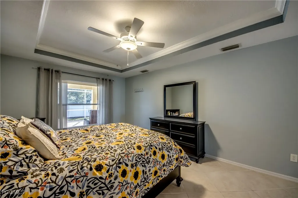 1613 NW 31st Place Cape Coral FL 33993