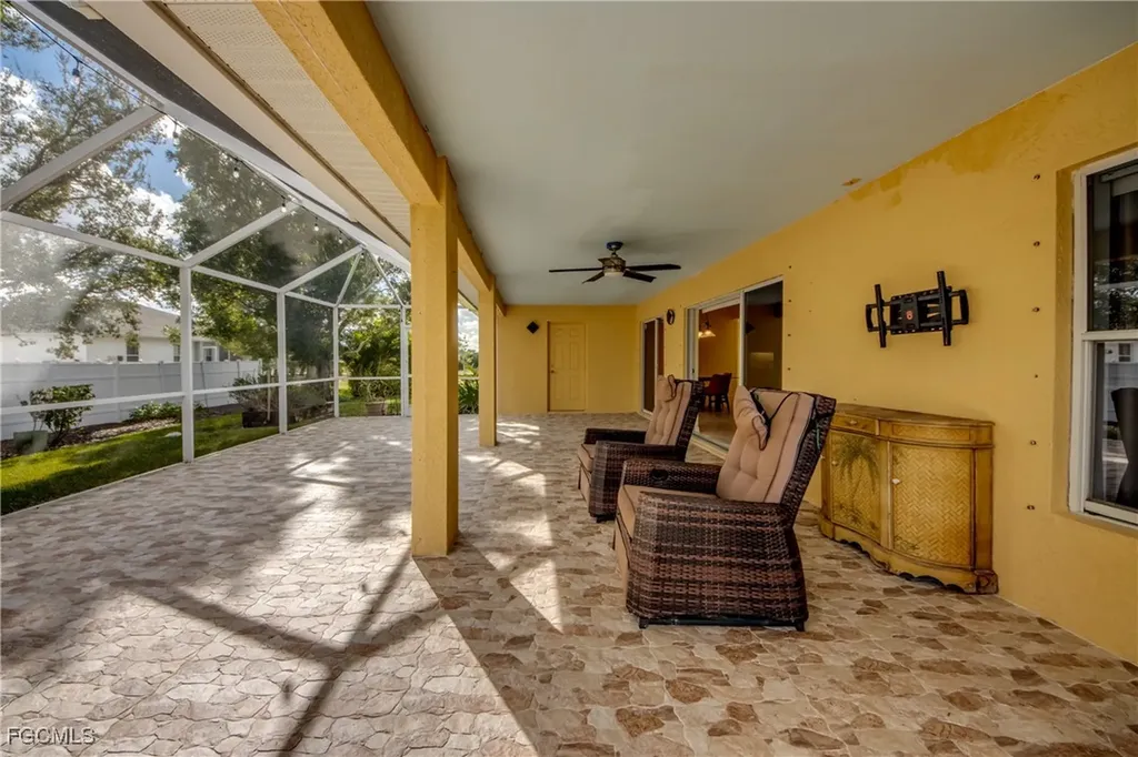 1613 NW 31st Place Cape Coral FL 33993