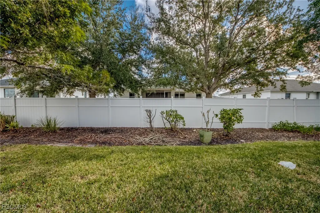 1613 NW 31st Place Cape Coral FL 33993