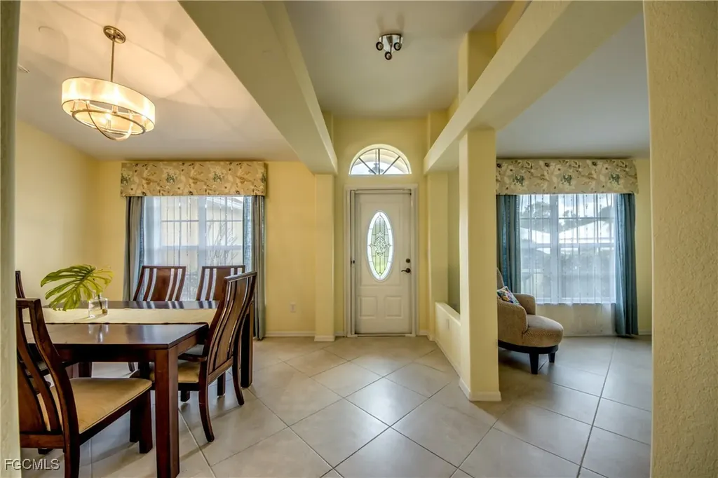1613 NW 31st Place Cape Coral FL 33993