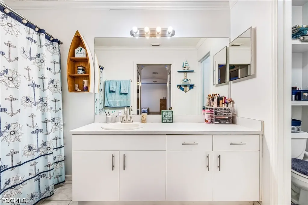 715 Zephyr Avenue Fort Myers FL 33913