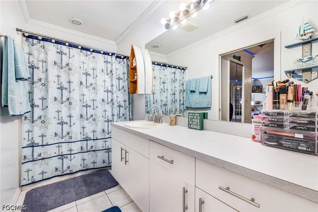 715 Zephyr Avenue Fort Myers FL 33913