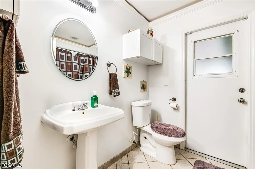 715 Zephyr Avenue Fort Myers FL 33913