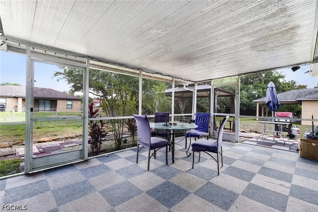 715 Zephyr Avenue Fort Myers FL 33913