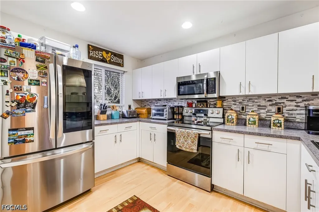 715 Zephyr Avenue Fort Myers FL 33913