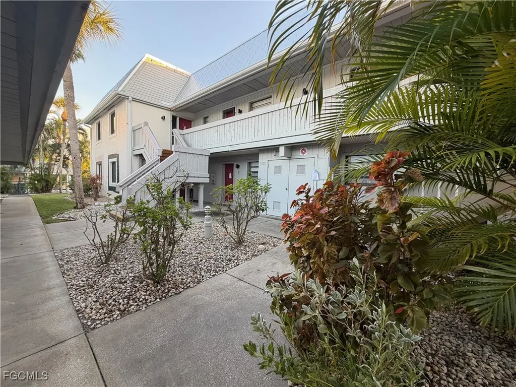 3920 Orange Grove Boulevard North Fort Myers FL 33903