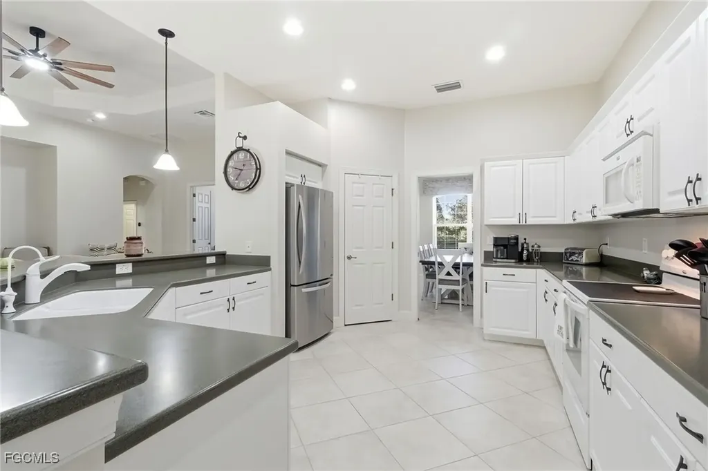 11225 Lithgow Lane Fort Myers FL 33913