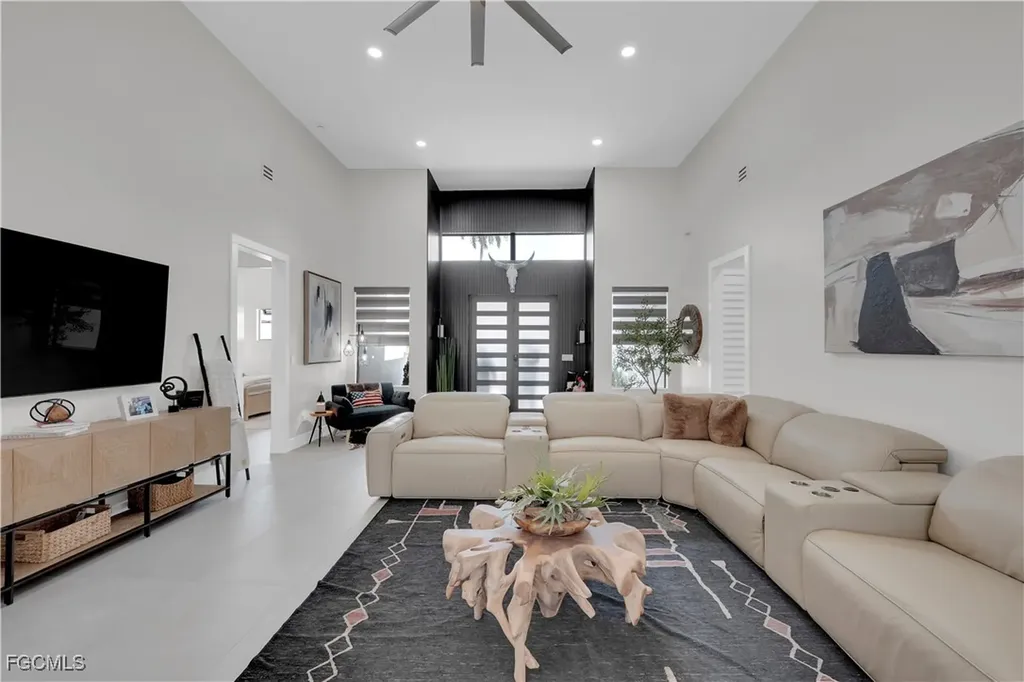 1324 Longwood Drive Fort Myers FL 33919