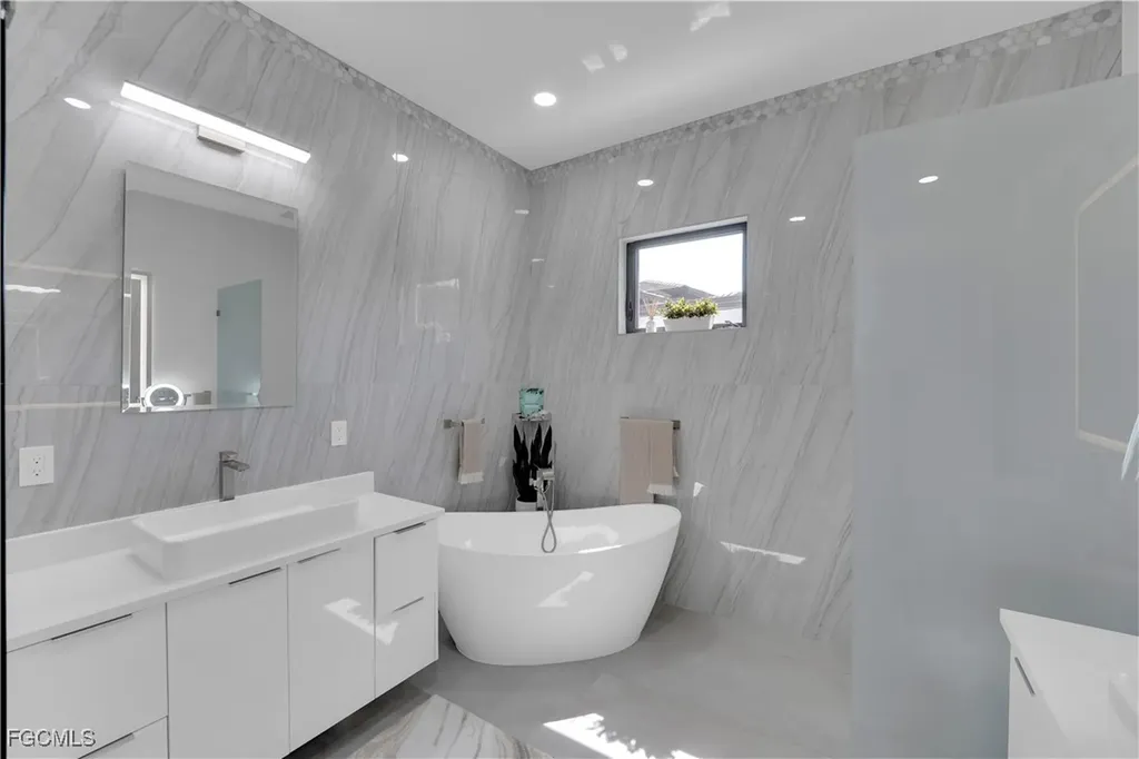 1324 Longwood Drive Fort Myers FL 33919