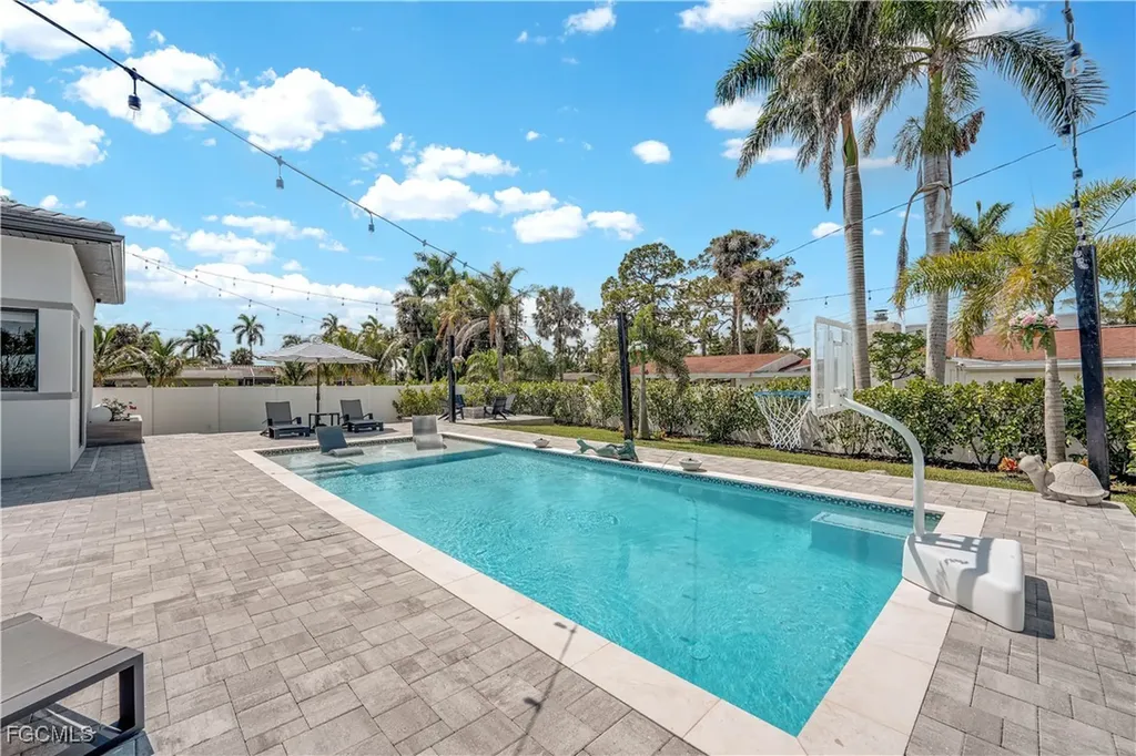 1324 Longwood Drive Fort Myers FL 33919