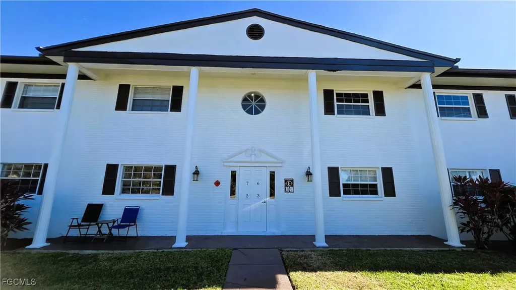 7049 New Post Drive North Fort Myers FL 33917