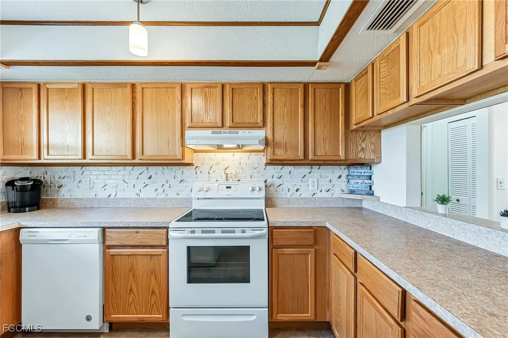 7049 New Post Drive North Fort Myers FL 33917