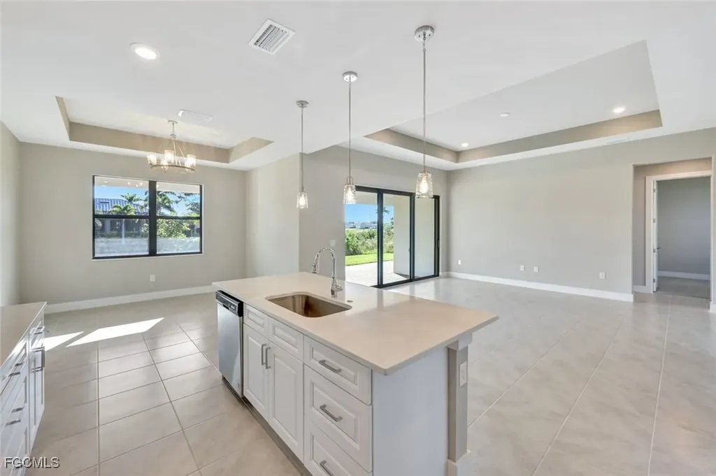 2721 SW 11th Avenue Cape Coral FL 33914