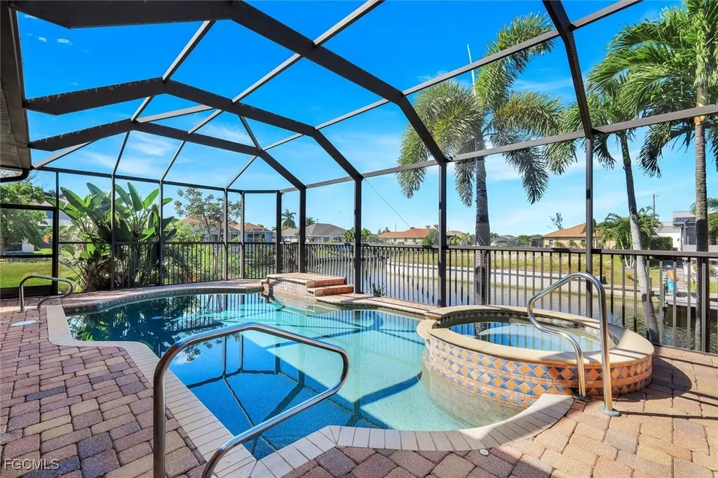 2832 SW 17th Avenue Cape Coral FL 33914