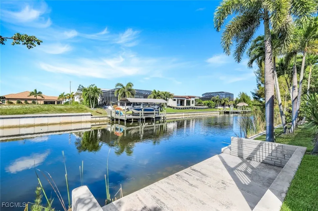 2832 SW 17th Avenue Cape Coral FL 33914