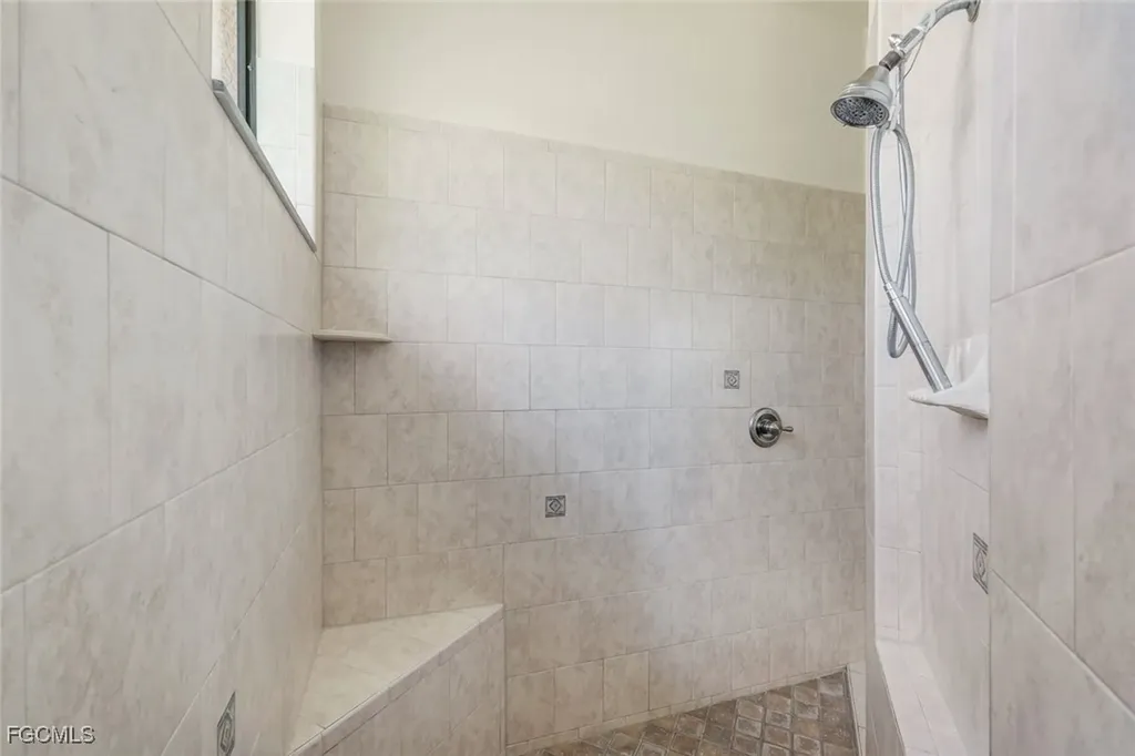 2832 SW 17th Avenue Cape Coral FL 33914