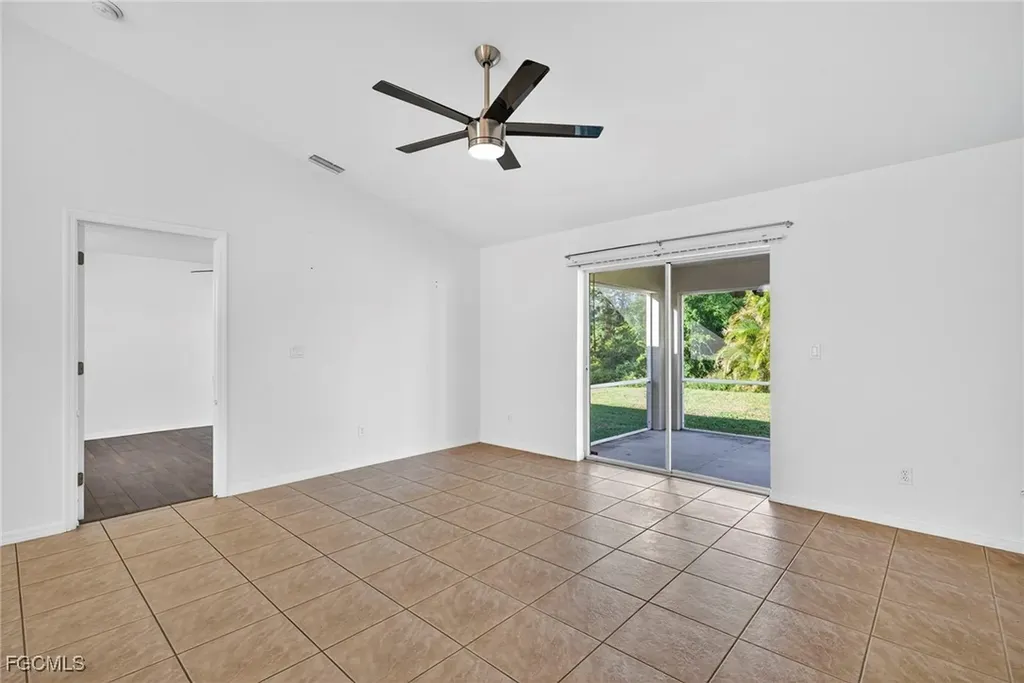 710/712 Creuset Avenue S Lehigh Acres FL 33974