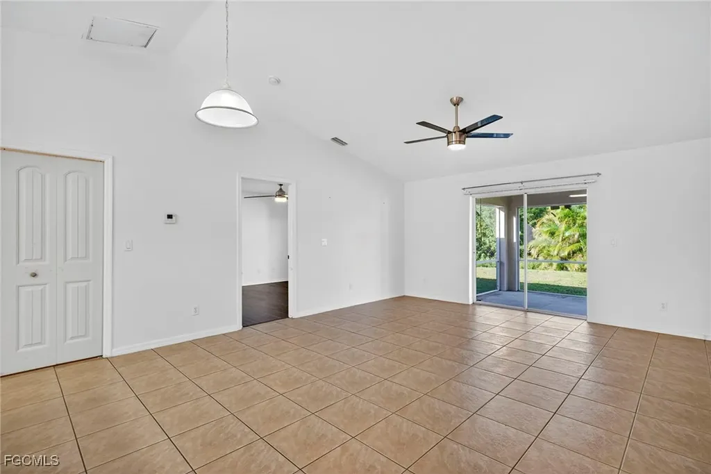 710/712 Creuset Avenue S Lehigh Acres FL 33974