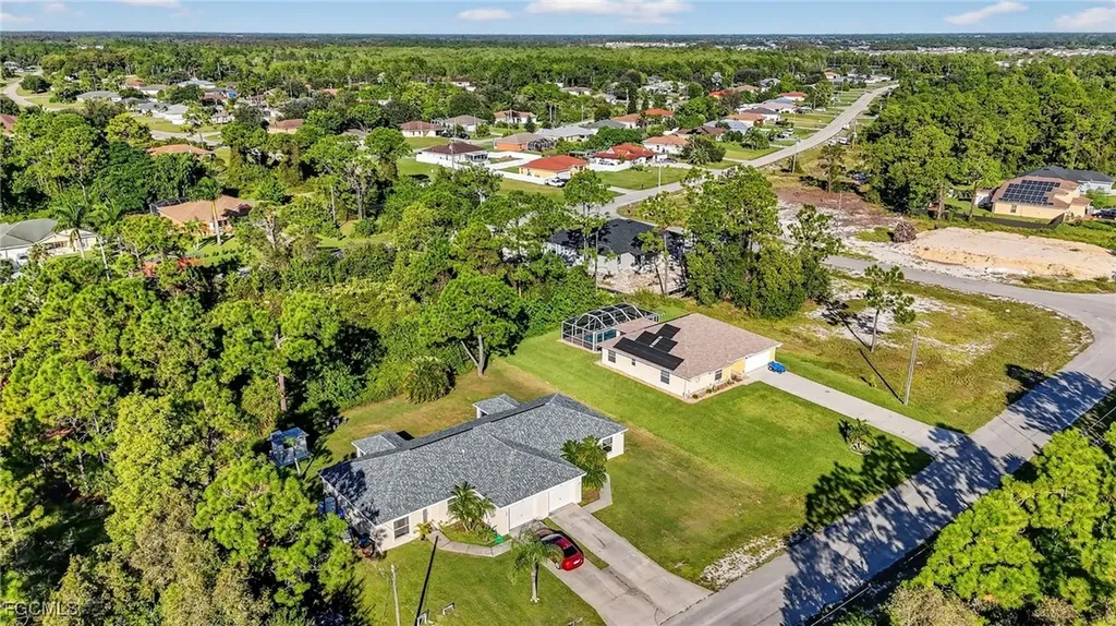 710/712 Creuset Avenue S Lehigh Acres FL 33974