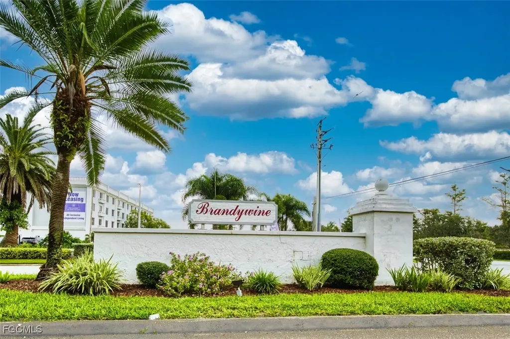 1309 N Brandywine Circle Fort Myers FL 33919