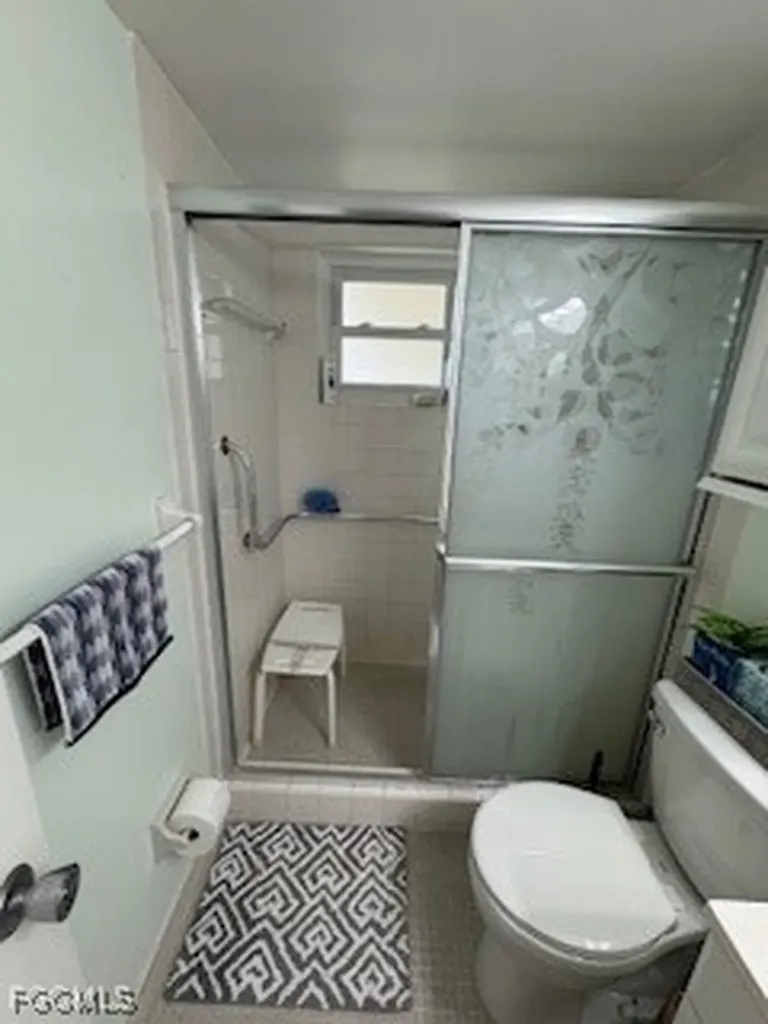 8101 11th N Street N St. Petersburg FL 33702