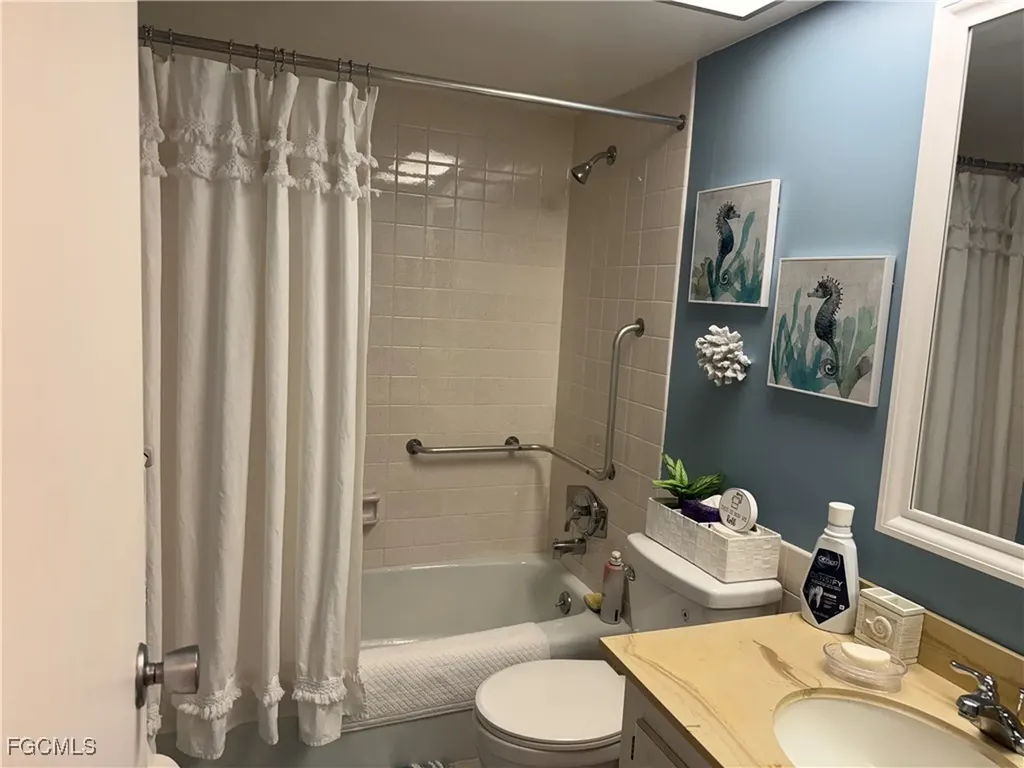 8101 11th N Street N St. Petersburg FL 33702