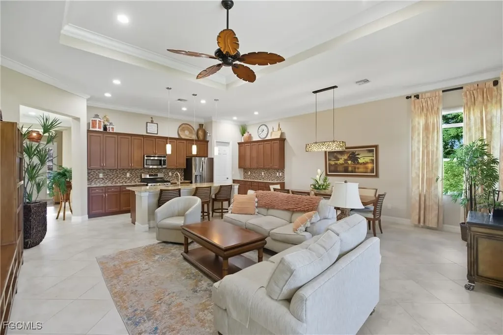 12825 Fairway Cove Court Fort Myers FL 33905