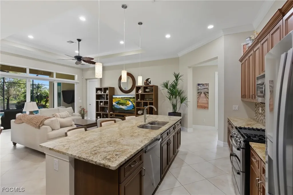 12825 Fairway Cove Court Fort Myers FL 33905