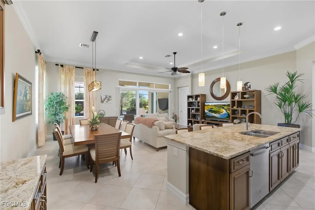 12825 Fairway Cove Court Fort Myers FL 33905