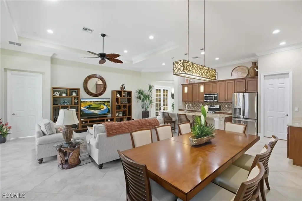 12825 Fairway Cove Court Fort Myers FL 33905