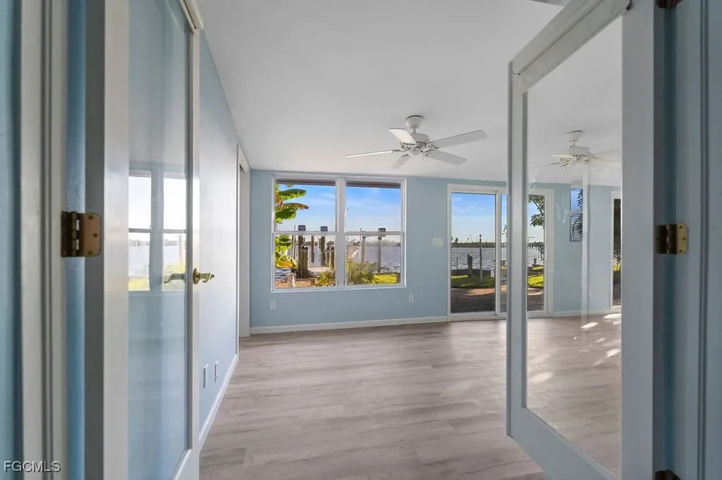 2504 Bayshore Drive Matlacha FL 33993