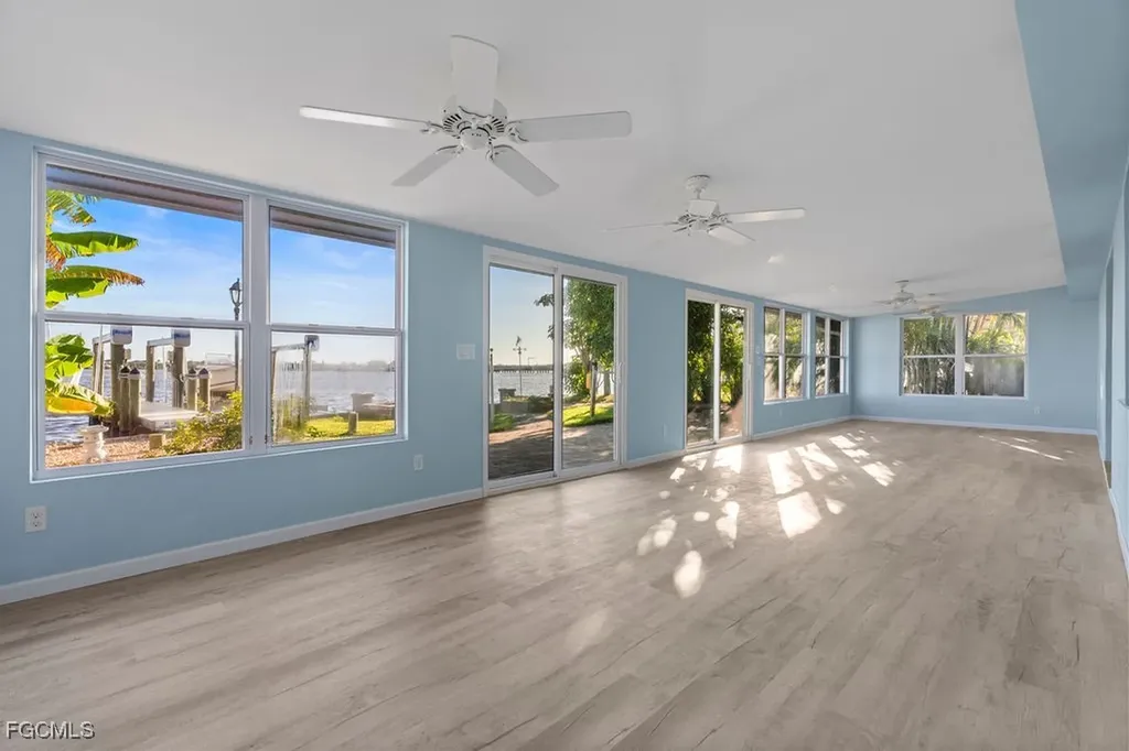 2504 Bayshore Drive Matlacha FL 33993