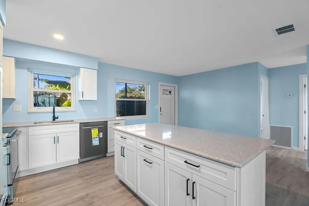 2504 Bayshore Drive Matlacha FL 33993