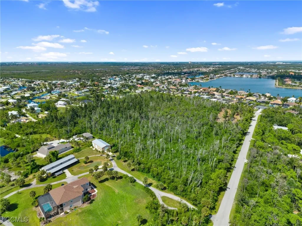 5755 Park Road Fort Myers FL 33908