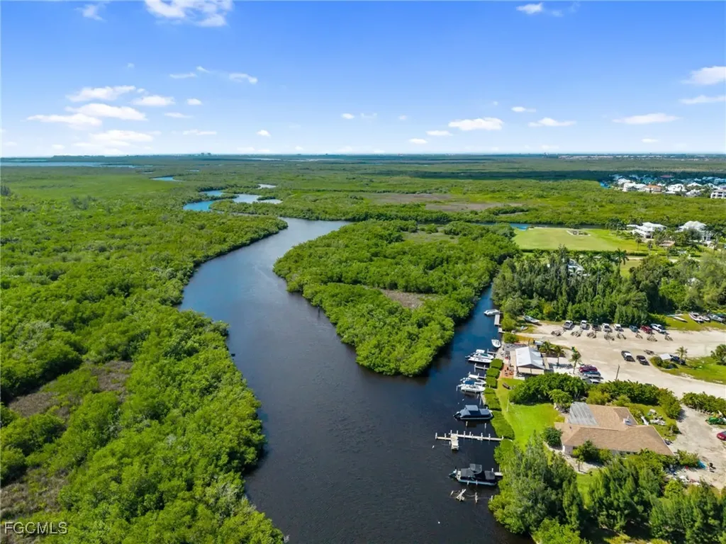 5755 Park Road Fort Myers FL 33908